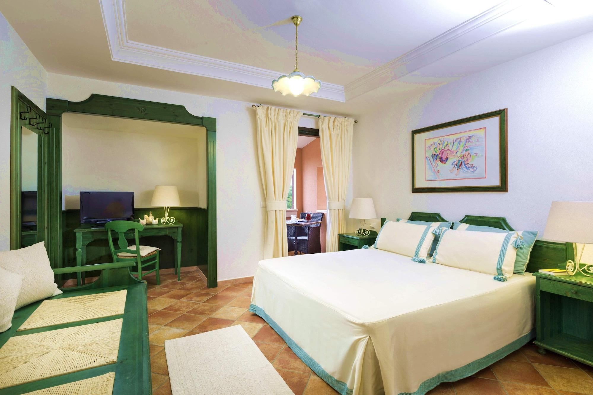 Cala Ginepro Hotel Resort & Spa 오로세 외부 사진